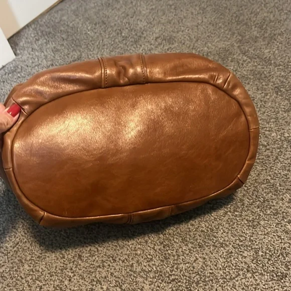 Tory Burch leather handbag - Picture 4 of 7